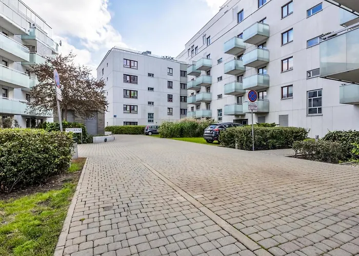 1Br New Apt 20Min Centre Parking