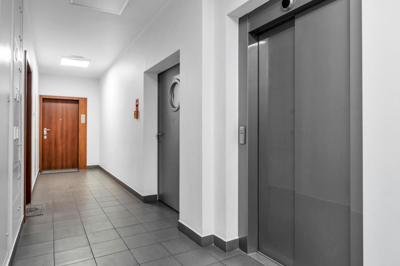 1br New 20min Centre Parking Warsaw