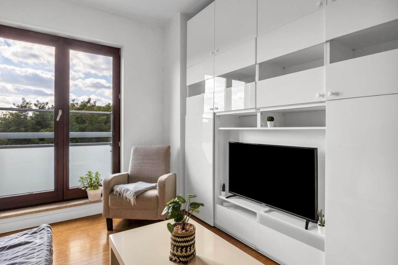 1br New 20min Centre Parking * Warsaw